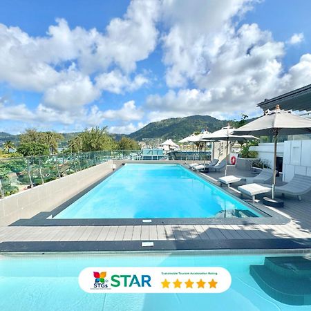 Clarian Hotel Beach Patong Esterno foto